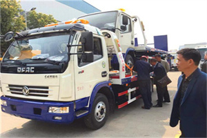 雁江区汽车道路救援拖车价格